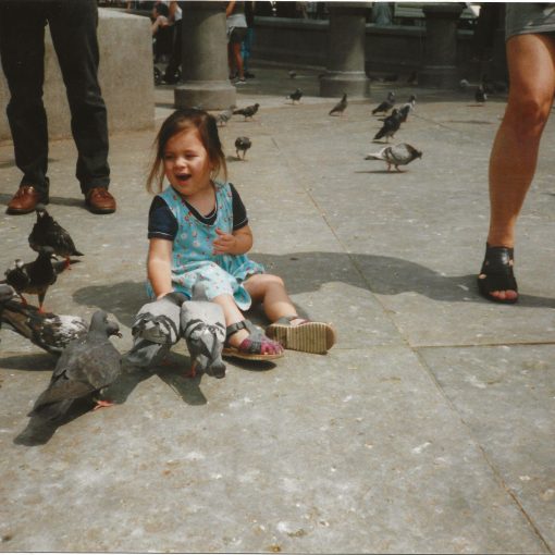 1999 - Trafalgar square - Thom & pigeons